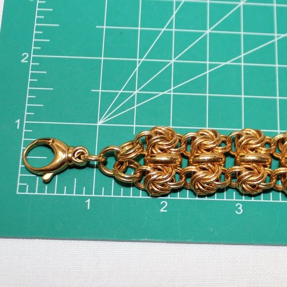 Chunky Italian Golden Tone Lightweight Bracelet - Picture 6 of 7